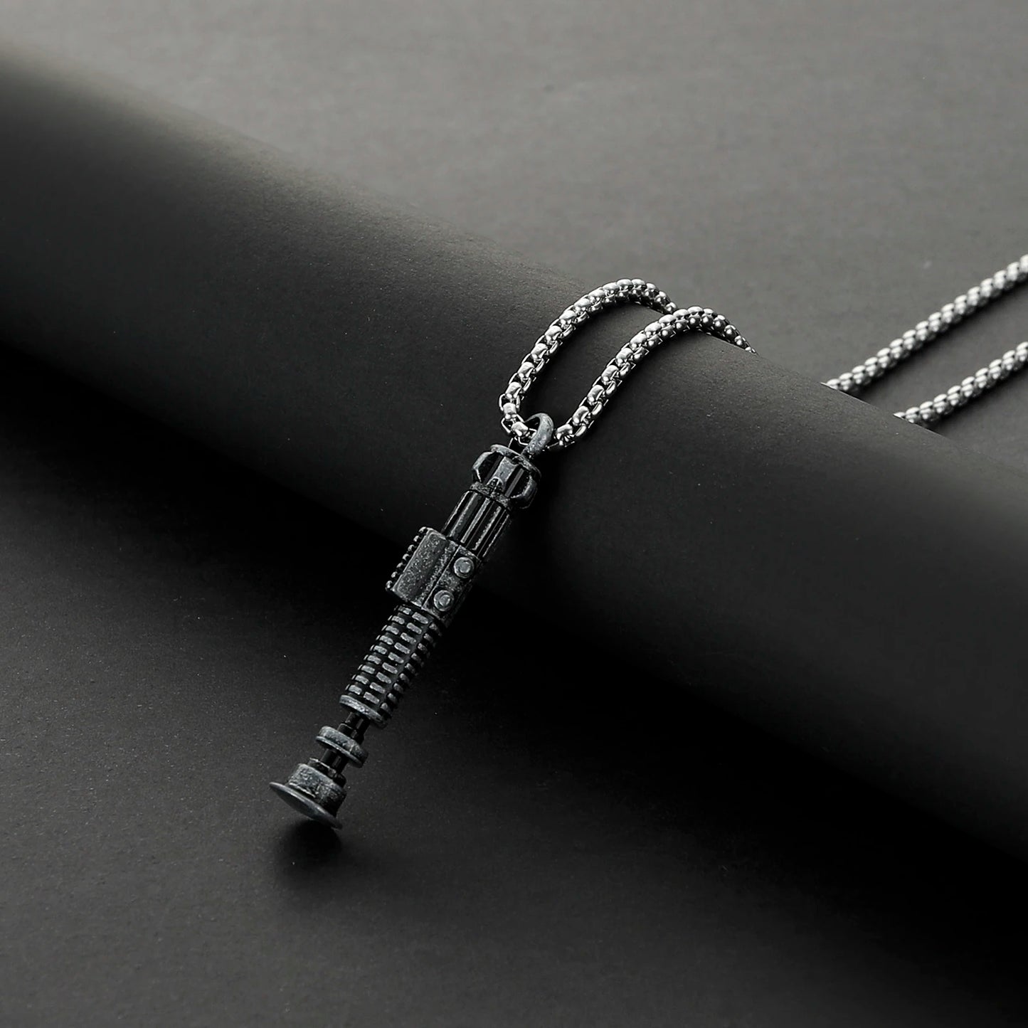 Saber Simulation Necklace Metal Material
