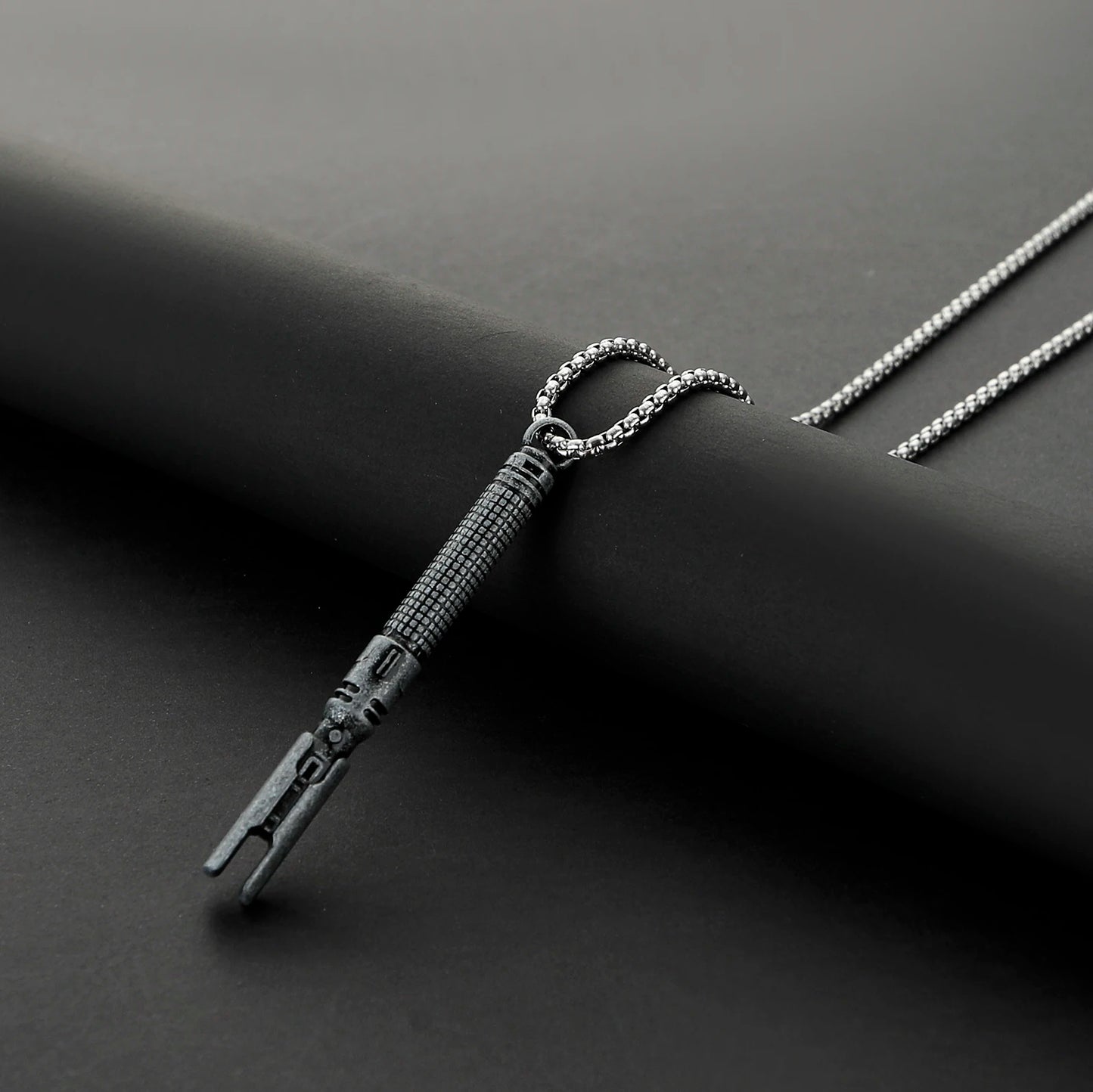 Saber Simulation Necklace Metal Material