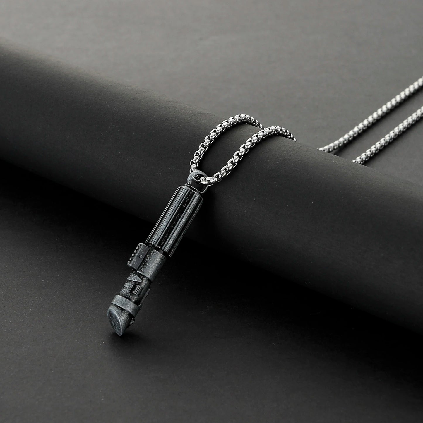 Saber Simulation Necklace Metal Material